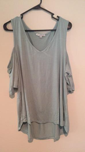 SAGE COLD SHOULDER TOP