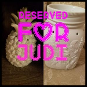 Reserved listing for Judi.