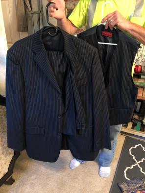 Men’s Mantoni Suit Wore A Few Times