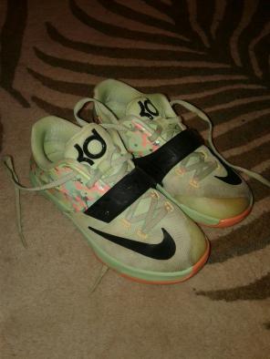 Child's KD Easters