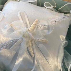 NIB wedding ring pillow, white