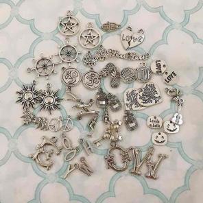 Bundle 50x silver charms connectors
