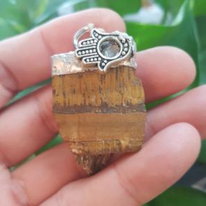 Tiger's eye hamsa hand pendant amulet