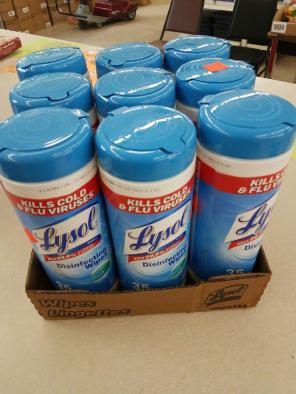 8 lysol disinfectant wipes
