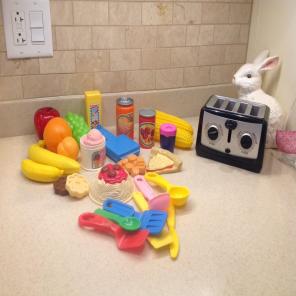 Pretend Food And Toaster Fun