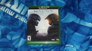 Xbox one game {halo 5 guardians}