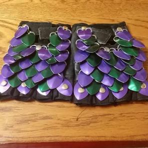 Scalemail gloves