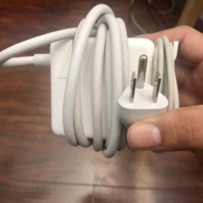 Apple Pro 13" Charger