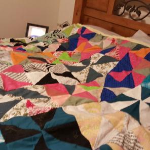 BEAUTIFUL HOMEMADE FULL SIZE QUILT