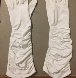 Vintage White Rouched Ladies Gloves Long