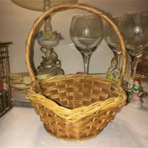 R97. Small basket