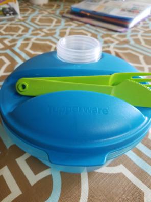 Tupperware lunch container