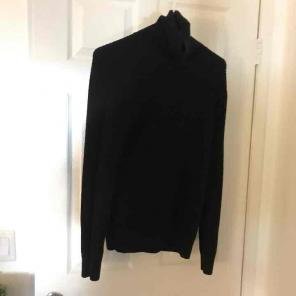 Black H&M Turtleneck Sweater.