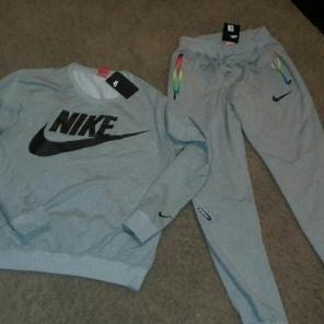 Nike Jogging Track Suit