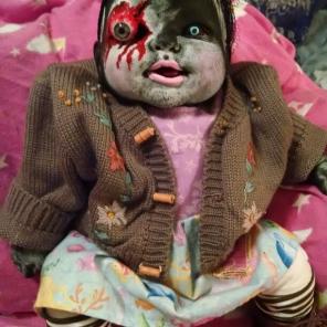 Mia Custom Repaint Vynl Doll