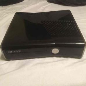 Xbox 360 with 3 games