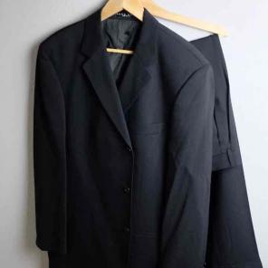 Hugo Boss Einstein black suit 44R 36x30