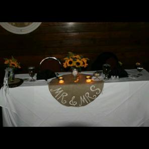 Mr. & Mrs. 25" diameter