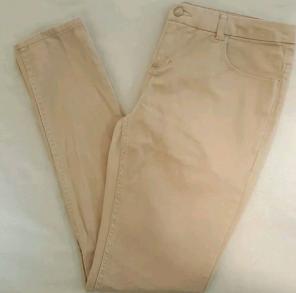 Skinny Khakis 28