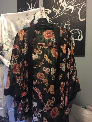 Blk & Floral Kimono