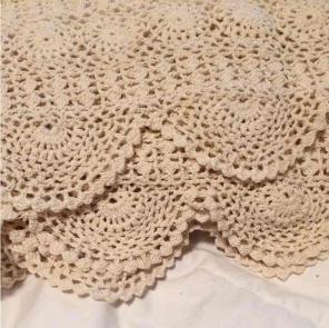 Lace Doily Bed Skirt - Full Double