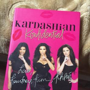 FREESHIP Kardashian Konfidential book