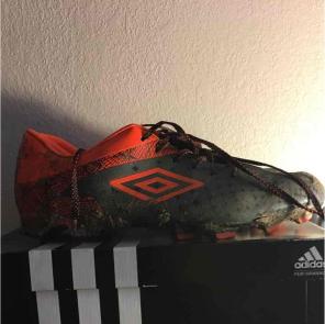 Umbro Orange soccer cleats