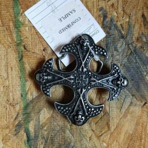 Bioworld cross and skull belt buckle
