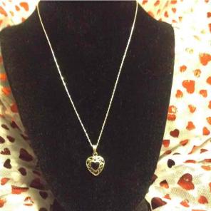 BeautifulSilver heart necklace