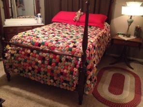 Antique Yo-Yo Quilt/Coverlet