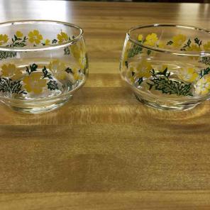 2 Vintage Yellow Flower Juice Glasses