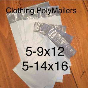 10 Assorted clothing Mailers