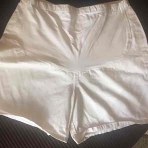 White Maternity short