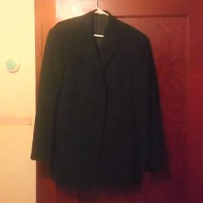 New burberrys 100% wool suit top.