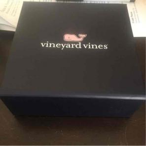 Vineyard vines gift box