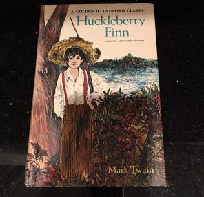 Huckleberry Finn By Mark Train 1965