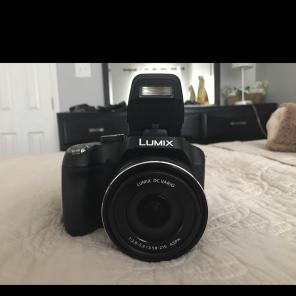 Panasonic Lumix DMC-FZ70 16.1 MP Camera