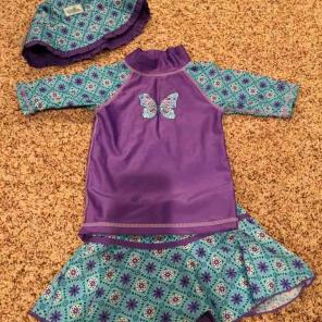 Uv skinz brand swim suit 3t