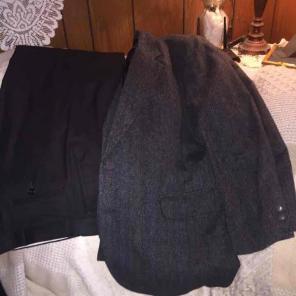 Men's suit