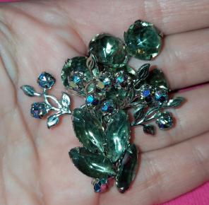 Brooch