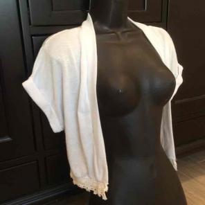 Embroidered WHITE SUMMER SHRUG