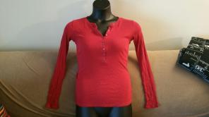 Women's Old Navy red henley shirt M