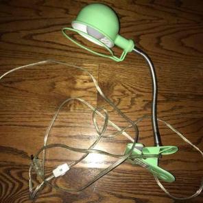 Clip on desk lamp