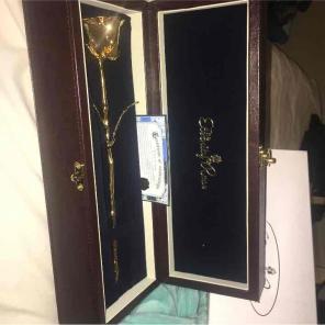 24K GOLD ROSE BRAND NEW WITH LEATHER BOX