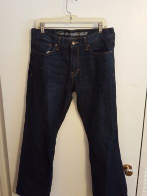 Men Old Navy boot cut Jeans 33x32