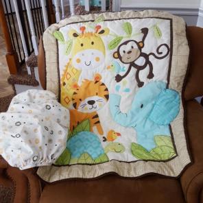 Crib fitted sheet and blanket