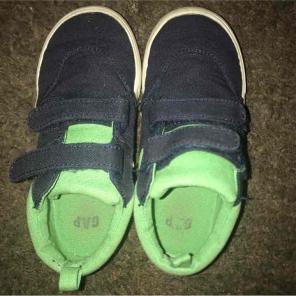 Baby gap sneakers