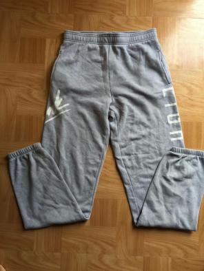 Nwot vs pink boyfriend pant