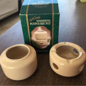 Earth Scents PotPourri Pot