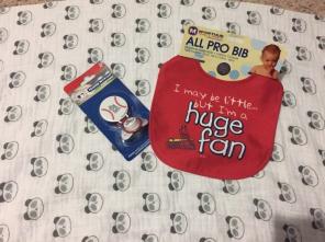 NWT St. Louis Cardinals Bib and Pacifier